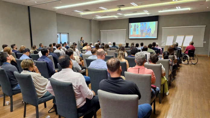 Grupo Condumax apresenta o “Ação Educa” em encontro de empresários