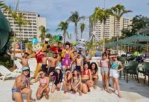 Crianças de instituições sociais celebram Dia das Crianças no Hot Beach