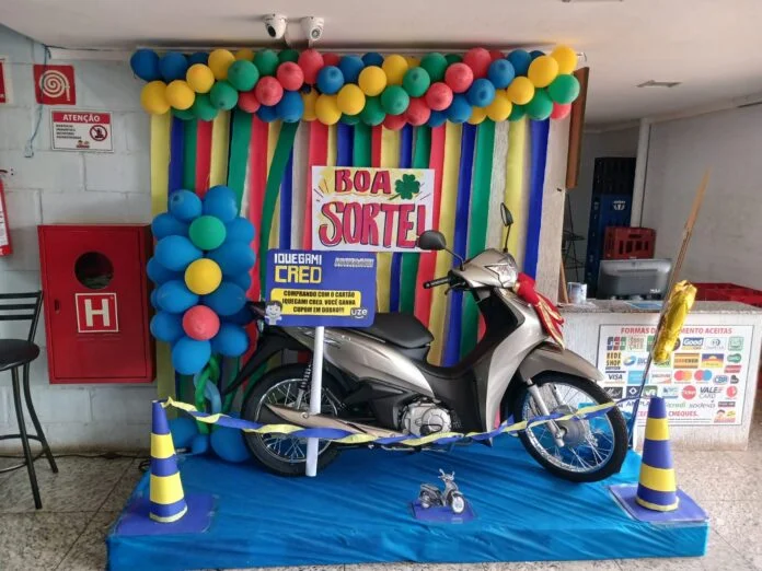 Iquegami Supermercados sorteia 16 Honda Biz em promoção de Aniversário