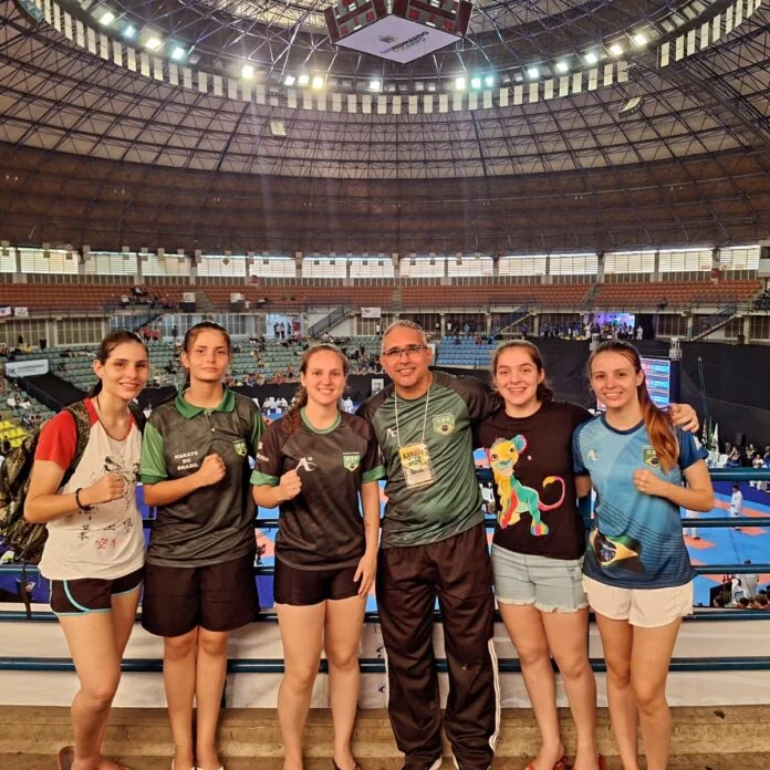 Atletas conquistam medalhas no Campeonato Brasileiro de Karate