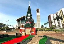 Chegada do Papai Noel inicia programação do Natal Encantado