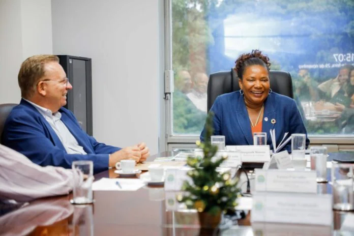Ministra da Cultura promete ajudar Museu e Festival de Folclore