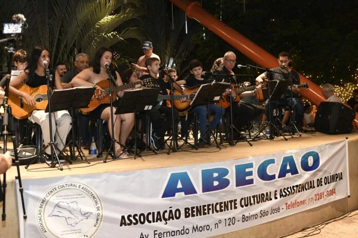 Concerto de Natal ABECAO no Coreto da Praça em duas apresentações