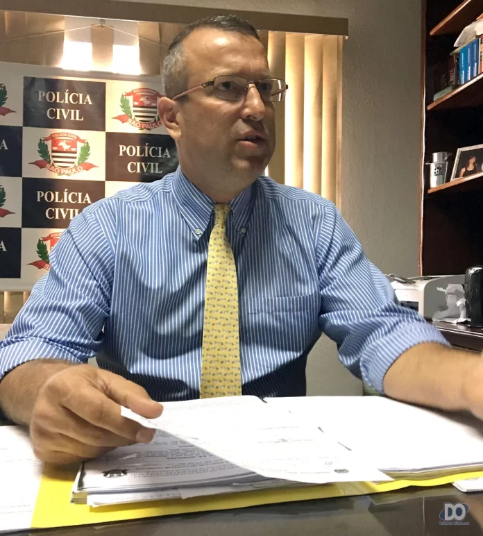 Delegado Marcelo Pupo: digitais, cápsulas 9mm e passado de Anderson