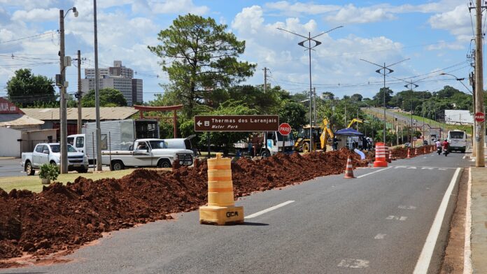 Sabesp constrói adutora da ETA 2 ao Poço da Petrobrás. Fotos e vídeo