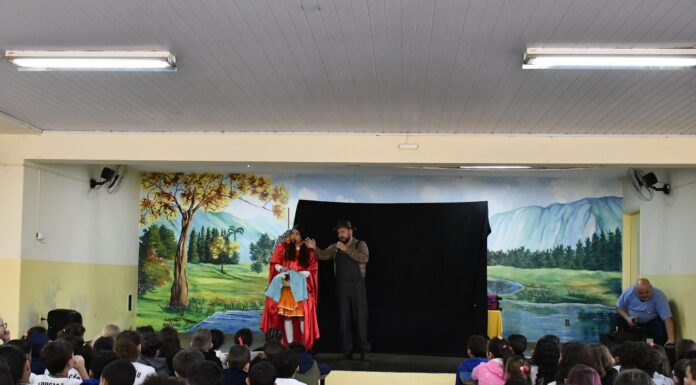 Olímpia promove atividade teatral para conscientizar sobre abuso infantil