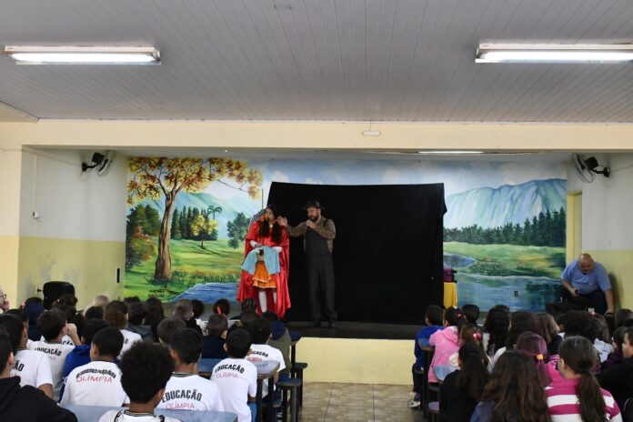 Olímpia promove atividade teatral para conscientizar sobre abuso infantil