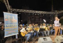 Orquestras de Viola Caipira e de Violão animaram o 1º Juninão de S. João