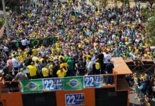 Bolsonaro em Olímpia com Tarcísio e Márcio. Confira vídeos exclusivos