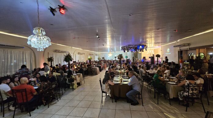 Jantar da Primavera arrecada fundos para o Campanário de São José