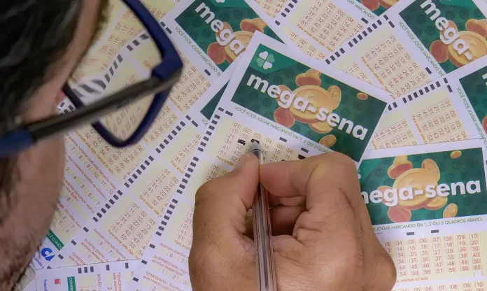 Prêmio da Mega-Sena chega a R$ 160 milhões nesta terça-feira (3)
