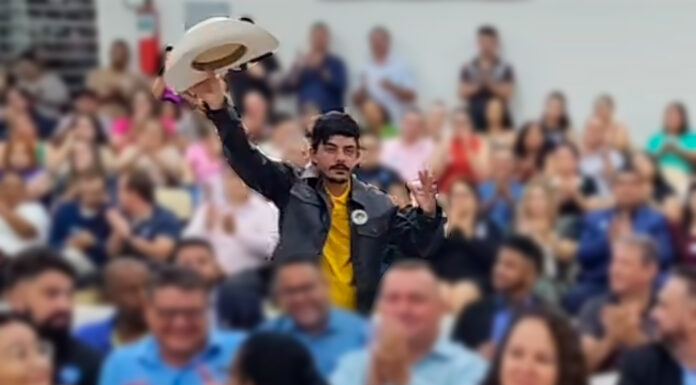 Locutor Pimenta, candidato do PRTB, sem tornozeleira, pode ser preso