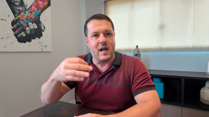Flávio Olmos, campeão de votos e com chapa para Presidência da Câmara