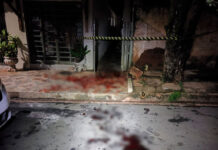 Homem esfaqueia mulher e é preso após fuga pelo telhado