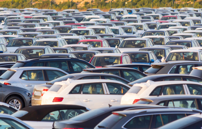 Veículos com placas final 0 devem ser licenciados em dezembro