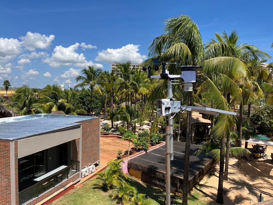 Estação meteorológica do Hot Beach