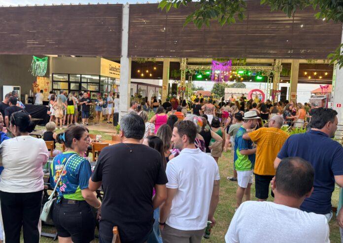 Folia antecipada: ECO reúne foliões para pré-Carnaval em Olímpia