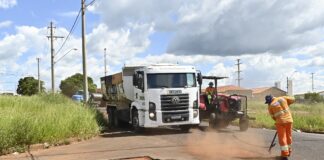 Vias de Olímpia recebem tapa-buraco, mas recapeamento ainda não tem data