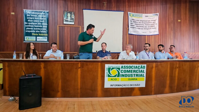 Geninho quer novo centro comercial e casas para combater aluguéis altos