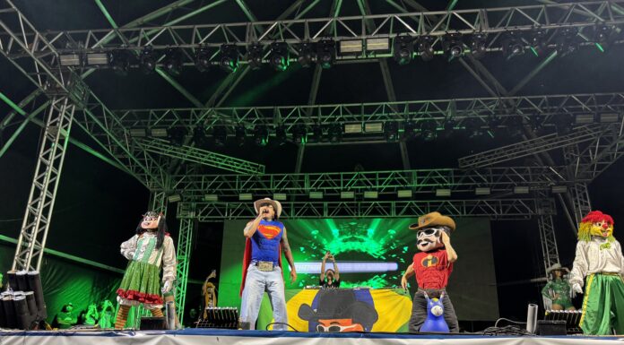 Olímpia Folia 2025 reúne quase 50 mil foliões e encerra com desfile hoje