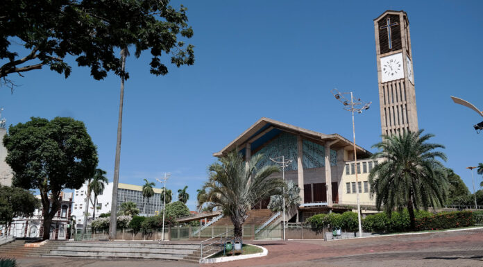 Cresce o número de evangélicos e sem religião em Olímpia, aponta Censo