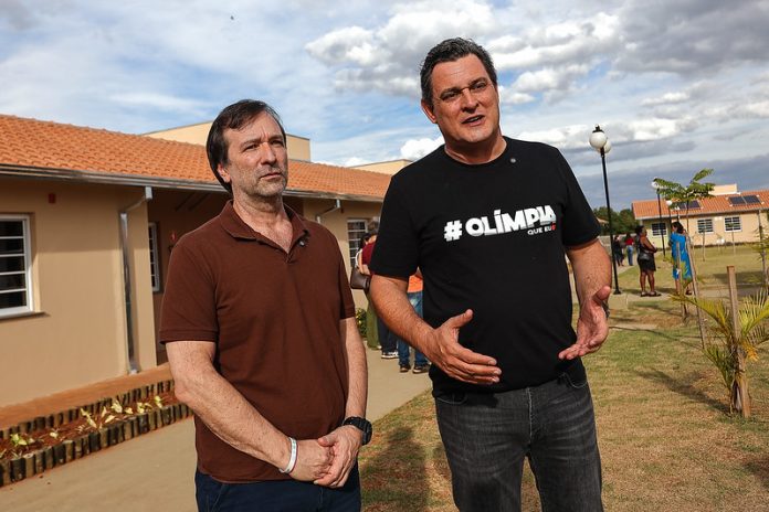 Geninho sanciona Habita+ e Estado garante apoio no Boa Esperança