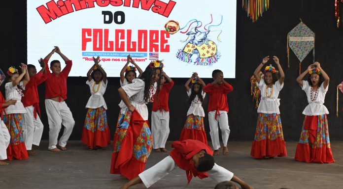 Minifestival e brincadeiras tradicionais marcam programação diurna do FEFOL