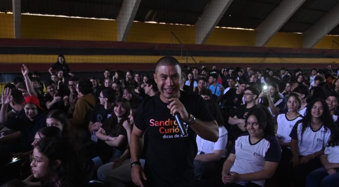 Palestra e concurso de oratória marcam atividades da juventude em Olímpia