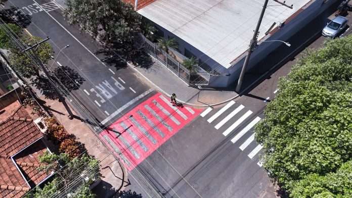 “Faixa Viva” começa pelas escolas e quer mudar cultura do trânsito