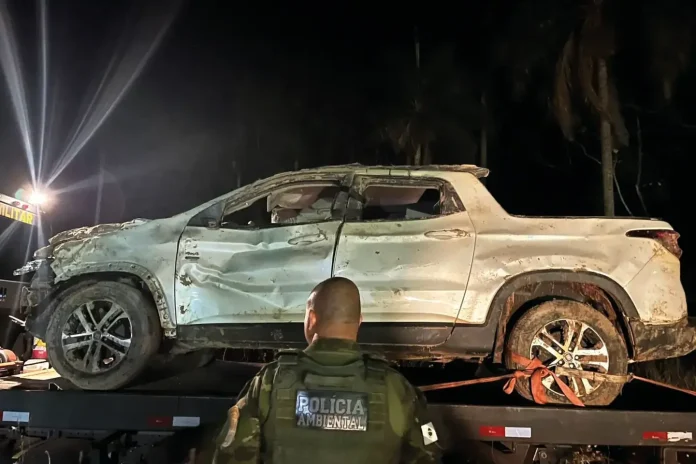 Fiat Toro e boné de Diego são achados em bunker e com marcas de tiros