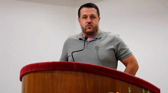 Flávio Olmos quer isenção de IPTU em vias sem iluminação ou com buracos