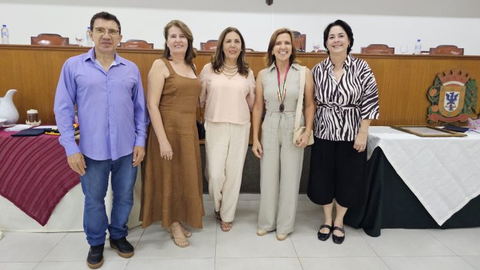 Cláudia Pereira e Baby Ritzinger são homenageadas na Câmara de Olímpia