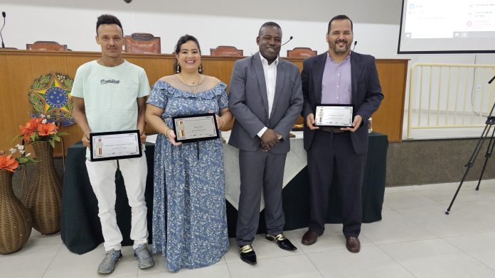 Sessão Solene: Mulher Destaque, Mérito Esportivo e Cidadão Honorário