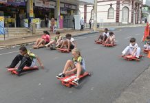Festival de Rolimã e Dia D contra a dengue reuniram famílias na Praça