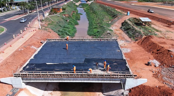 Ponte e rotatória no entorno do Thermas avançam em Olímpia