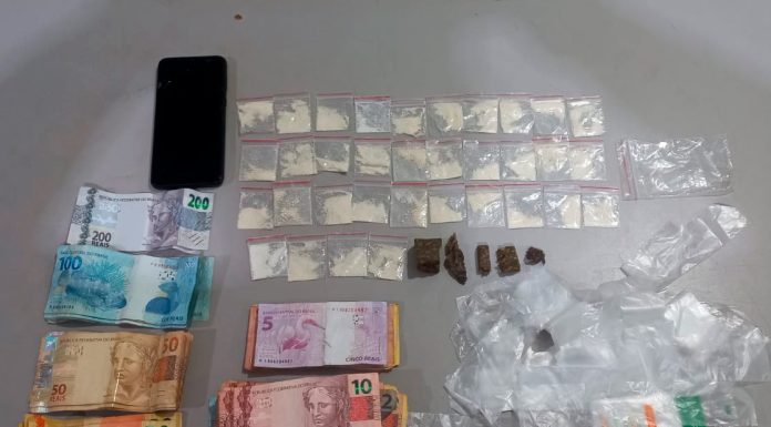 Barulho vira caso de tráfico: PM flagra cocaína e dinheiro na Manoel Cunha