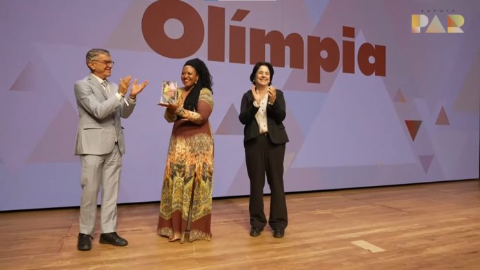 Educação de Olímpia recebe prêmio estadual por avanço na alfabetização
