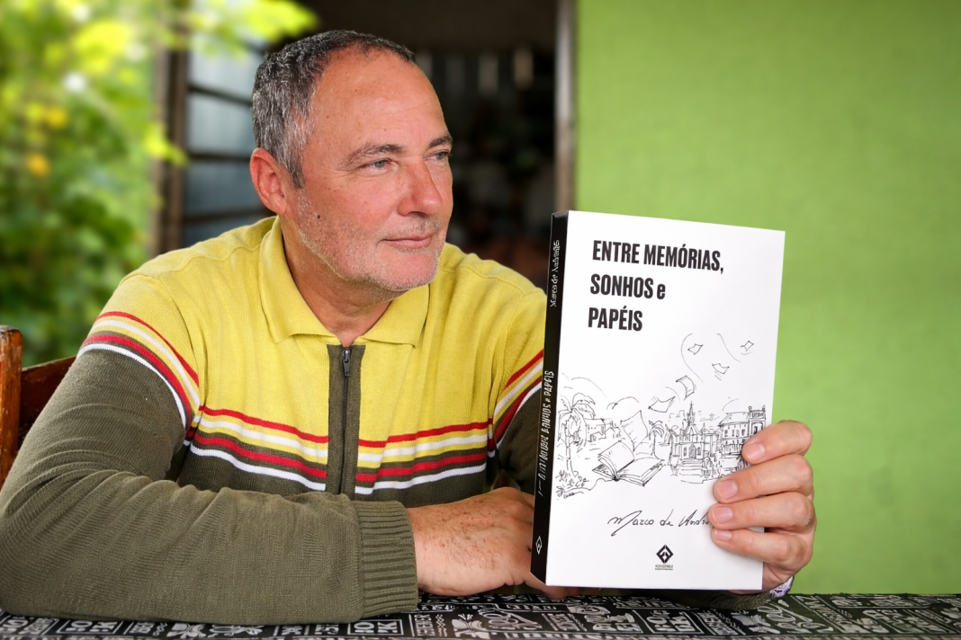 marco e o seu livro