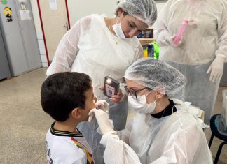 Saúde bucal entra em sala de aula e atende alunos em Olímpia
