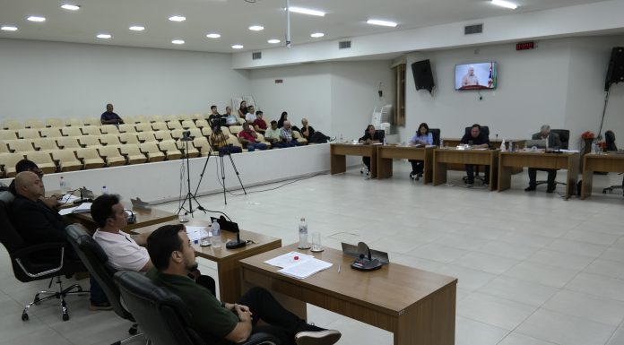 Câmara aprova reajuste de servidores e autoriza empréstimo de R$ 36 milhões