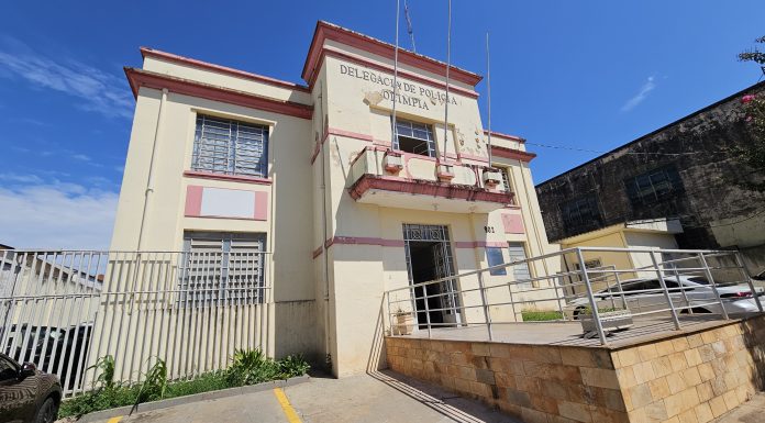 Jovem de 18 anos denuncia injúria racial em jogo de futebol