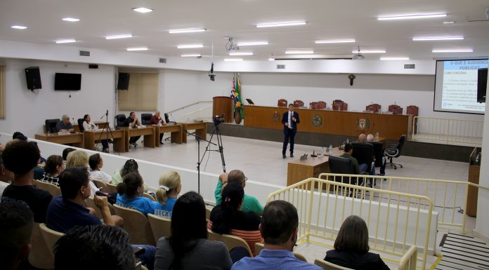 Câmara vira palco de discussão sobre imóveis sem escritura em Olímpia