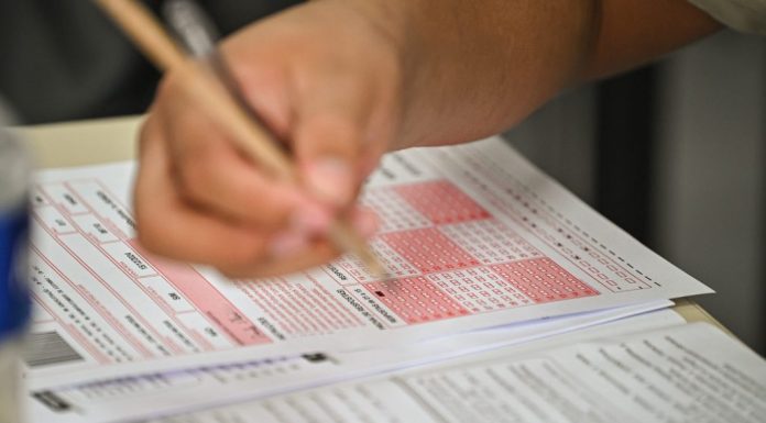 Inscrições do Vestibulinho Etec abrem quarta (15). Confira curso e vagas