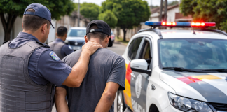 Homem procurado por tráfico acaba preso em abordagem policial
