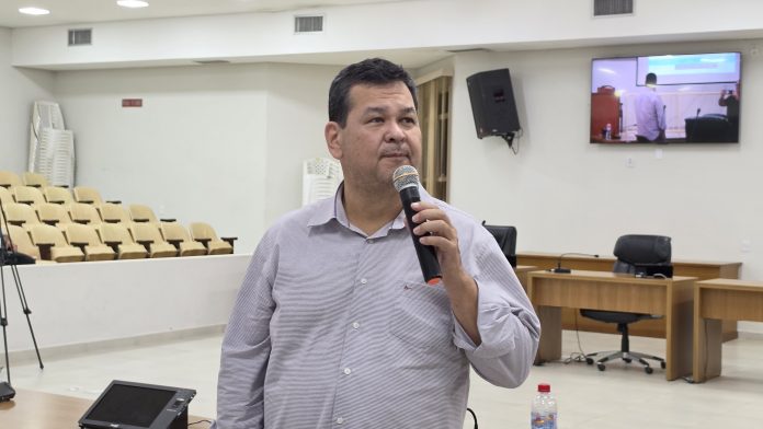 Secretário quer acabar com ‘Uberlância’, faltas nos exames e falhas na Saúde