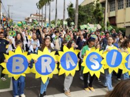 Desfile de 7 de Setembro movimenta Praça da Matriz. Veja fotos e vídeo