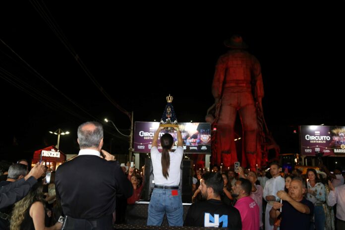 Imagem de Nossa Senhora Aparecida fica em Barretos até sábado (29)