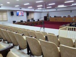 Sessão da Câmara reúne vetos, urgência e 19 novos projetos