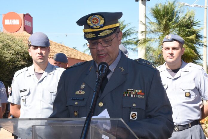 Righetti assume comando do 33º BPM/I e promete reforço operacional