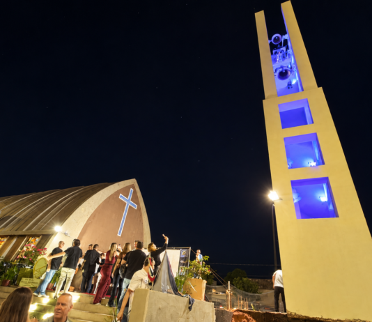 São José inaugura campanário em missa pelos 24 anos de Ivanaldo